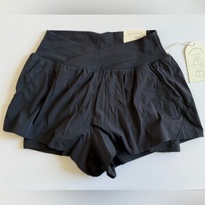 Blogilates Crisscross Run Short